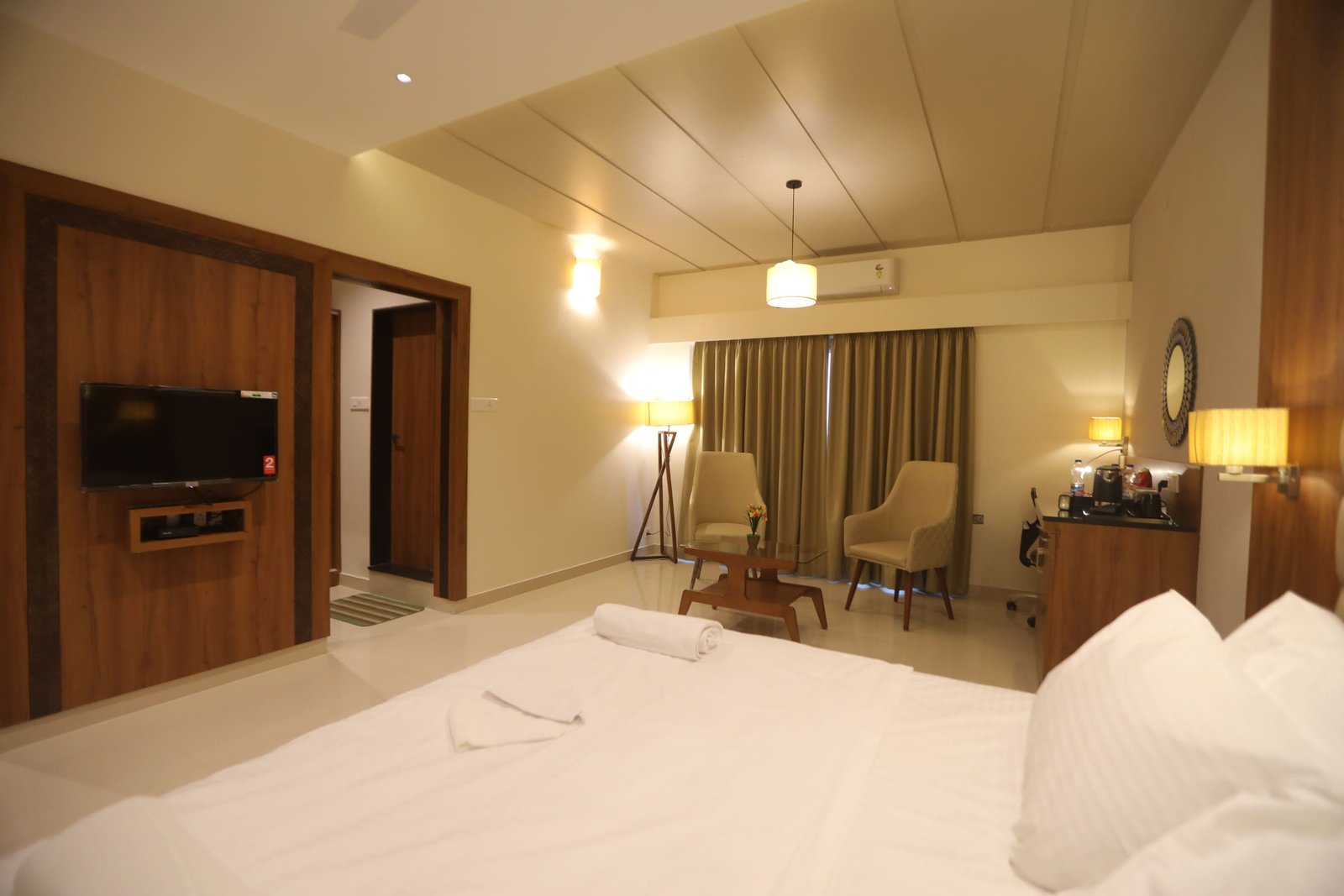 Air-conditioned guest room
